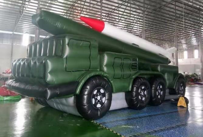 吉首军事导弹车